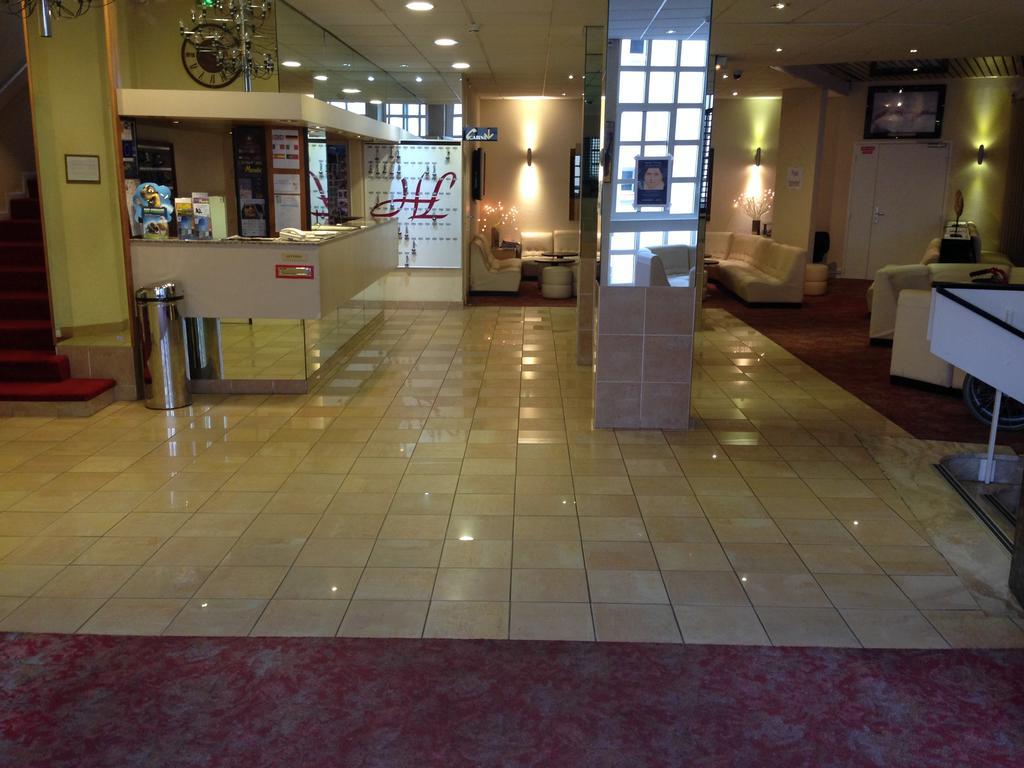 Hotel De Lisieux ลูร์ด ภายนอก รูปภาพ