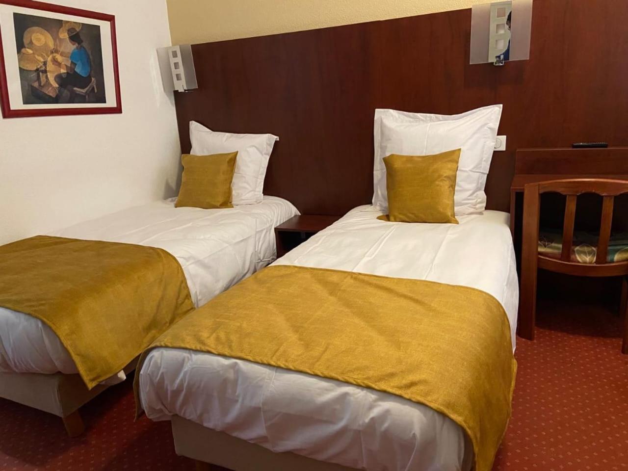 Hotel De Lisieux ลูร์ด ภายนอก รูปภาพ